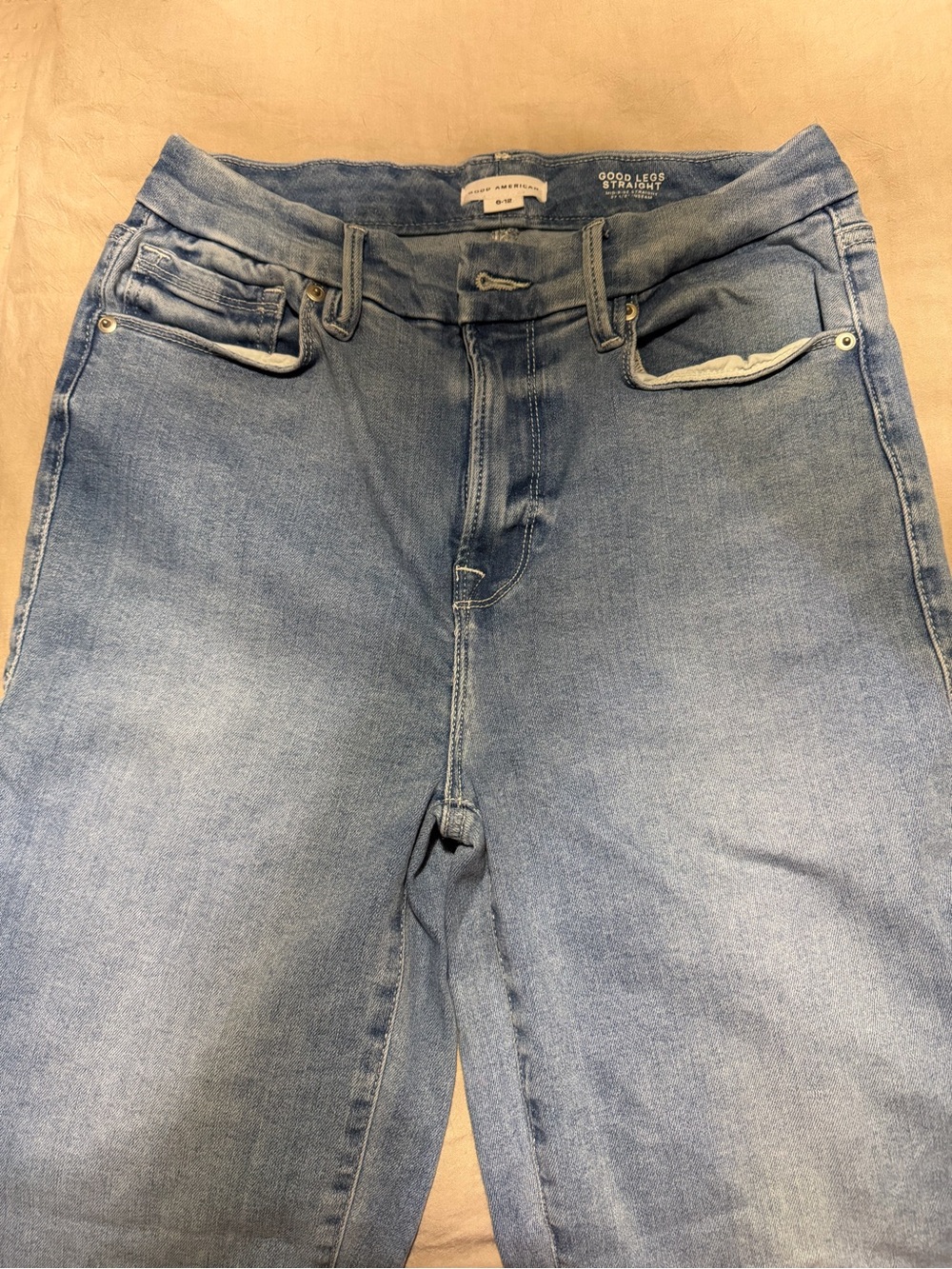 Good American Always Fits Good Legs Straight Jeans 6 to 12 mid-rise